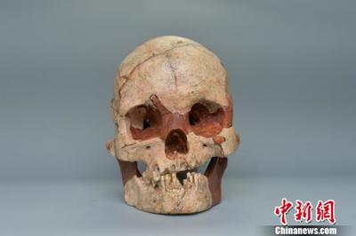 广西发现1.6万年前人类头骨化石 出土石制品万余件